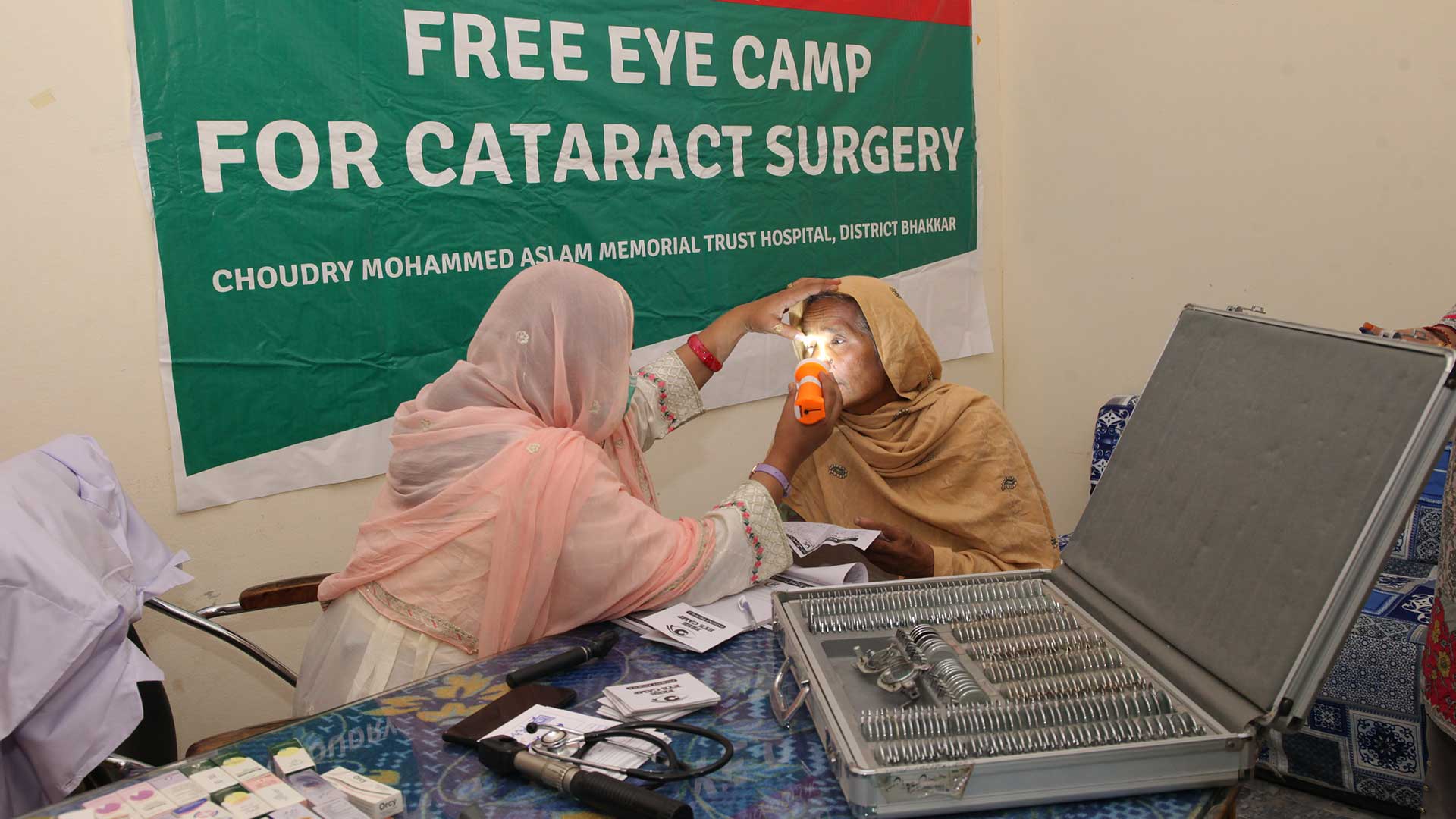 Support 10 Cataract Surgeries
