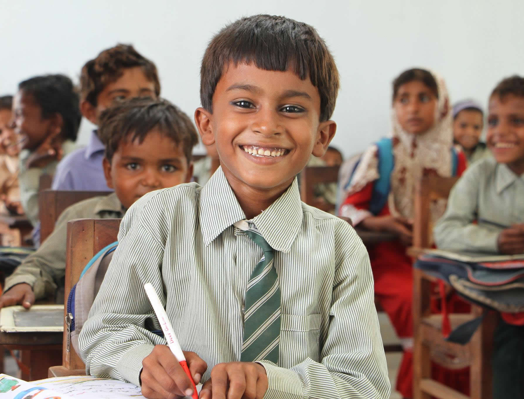 Muslim Charity’s #FromUKwithLove delegation arrives in Bangladesh