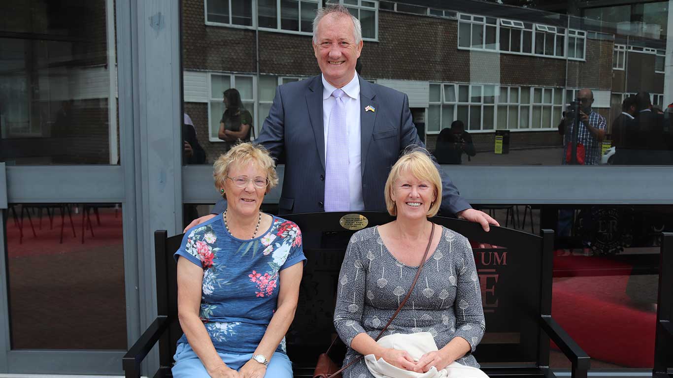 gallery_image_title3