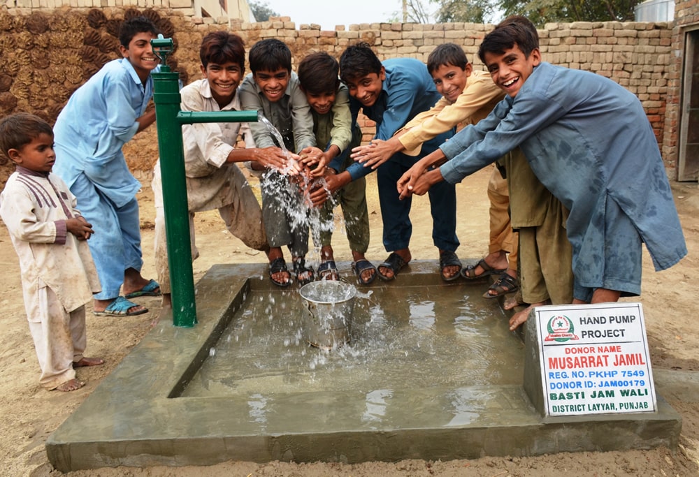 Muslim Charity work for Rohingya Muslims in Burma and Bangladesh