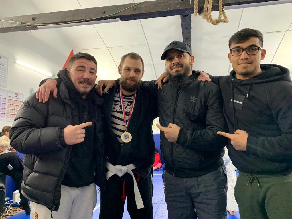 gallery_image_title1