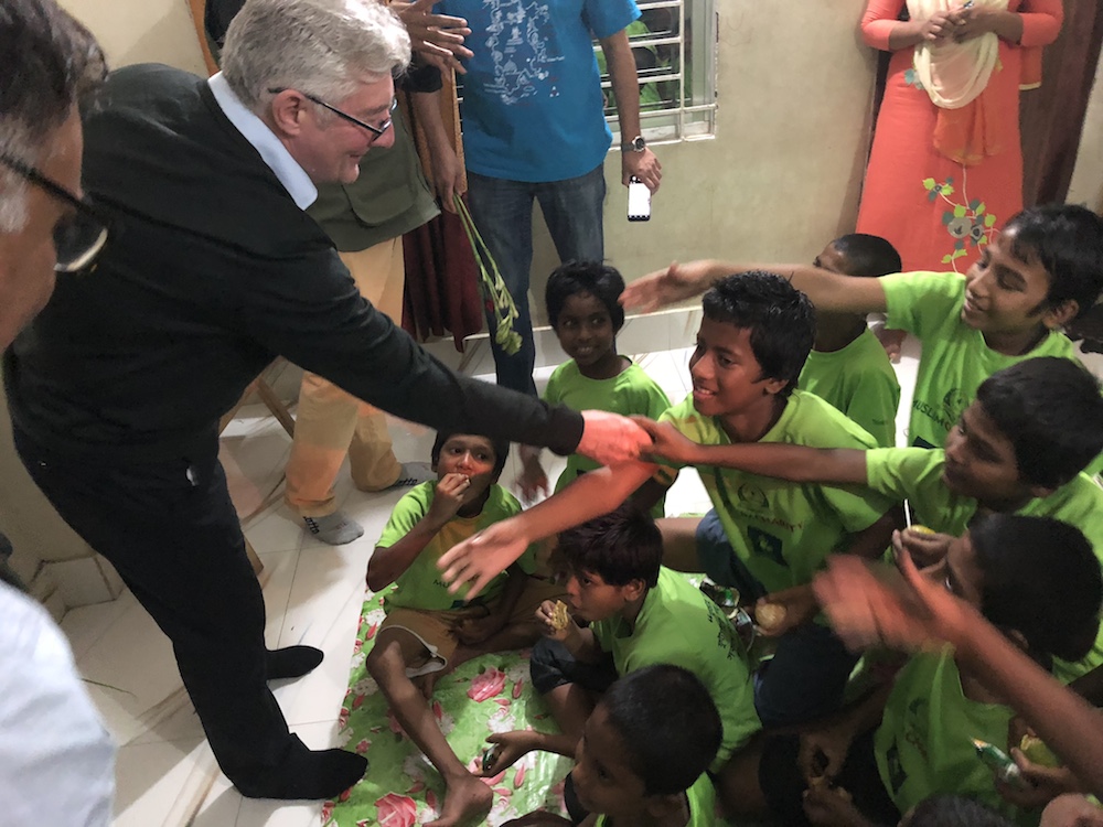 gallery_image_title1