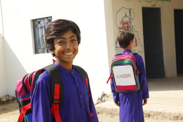 10 Inspiring Examples of Sadaqah Jariyah That Change Lives