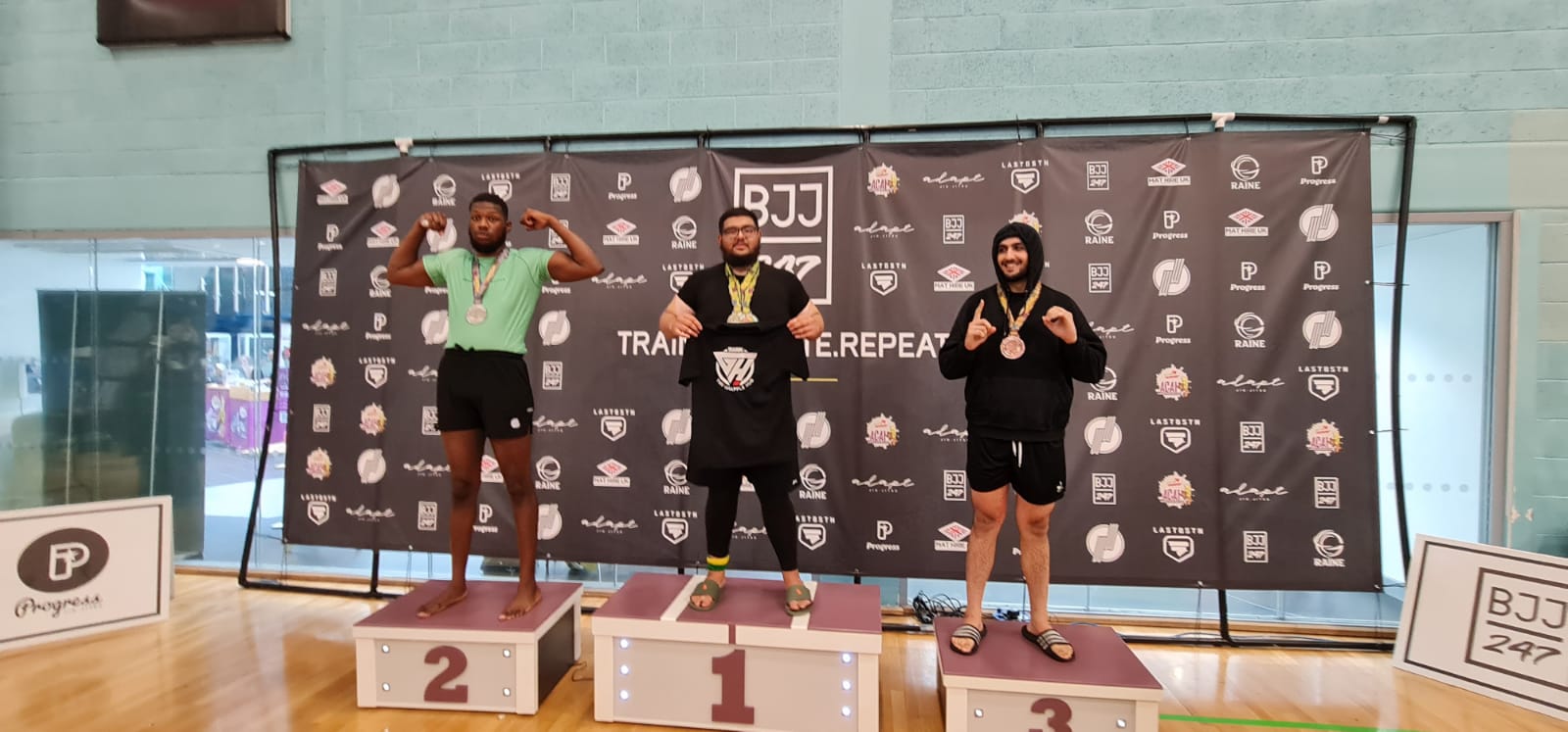 gallery_image_title1